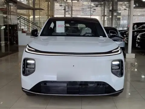 Changan Qiyuan Q07 2025 — миниатюра 2