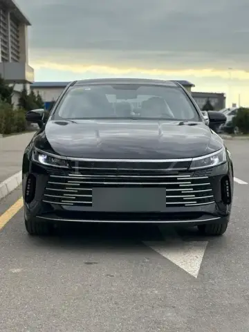 BYD Destroyer 05 2025 — миниатюра 5