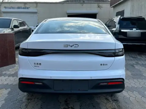 BYD Seal 05 2025 — миниатюра 5