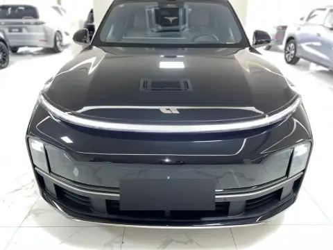 Li Auto L9 2025 — миниатюра 2
