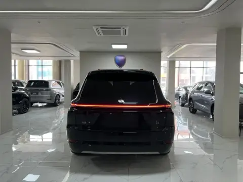 Li Auto L9 2025 — миниатюра 7