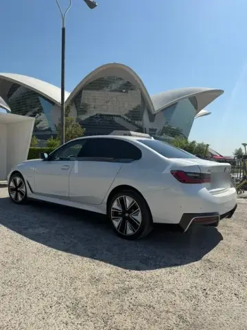 BMW i3 2025 — миниатюра 5