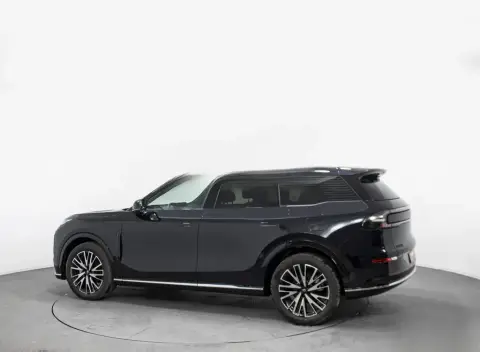 Changan Qiyuan Q07 2025 — миниатюра 2