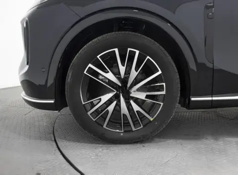 Changan Qiyuan Q07 2025 — миниатюра 8