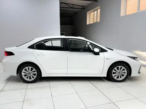 Toyota Corolla 2025 — миниатюра 9