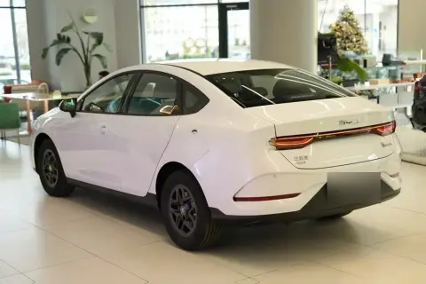 BYD Qin Plus 2025 — миниатюра 6