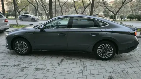 Hyundai Sonata 2025 — миниатюра 3