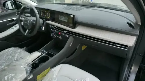 Hyundai Sonata 2025 — миниатюра 8