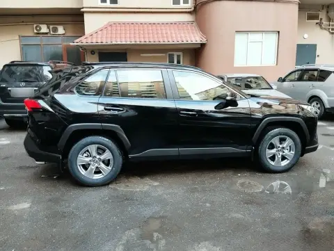 Toyota RAV4 2025 — миниатюра 3