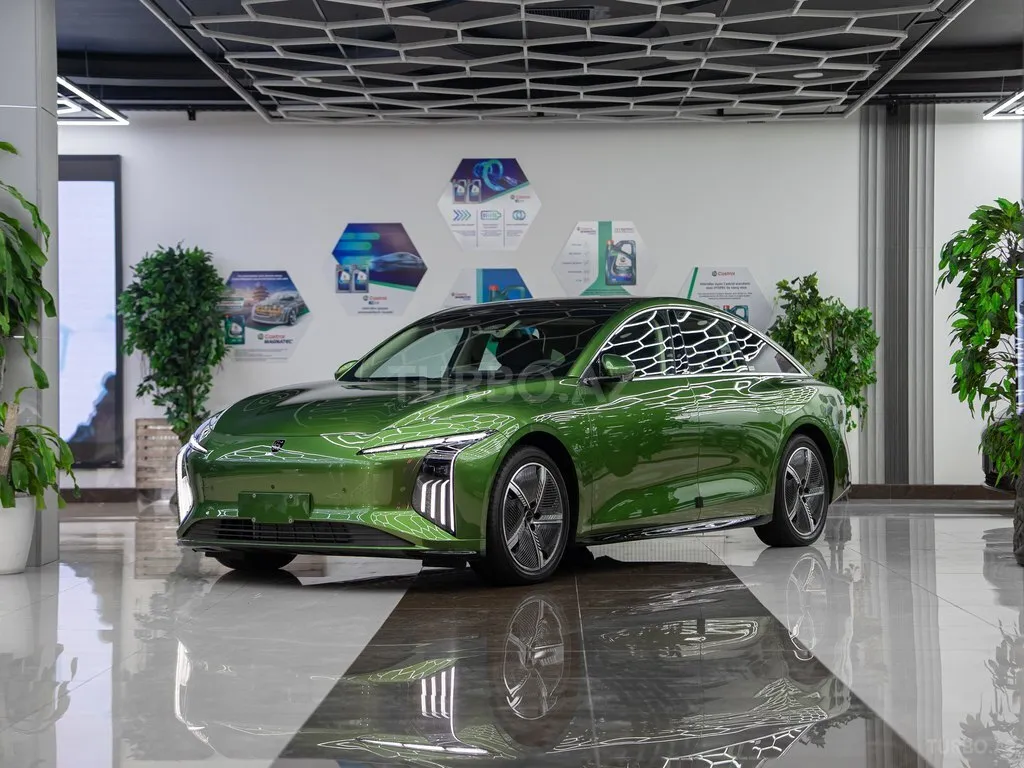 Forthing S7 EV 2025 — фото 1 из 10