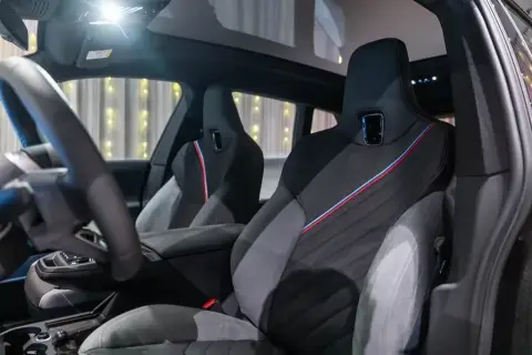 BMW iX 2025 — миниатюра 10