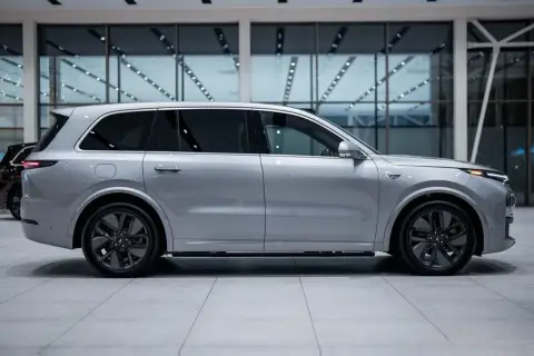 Li Auto L9 2025 — миниатюра 5