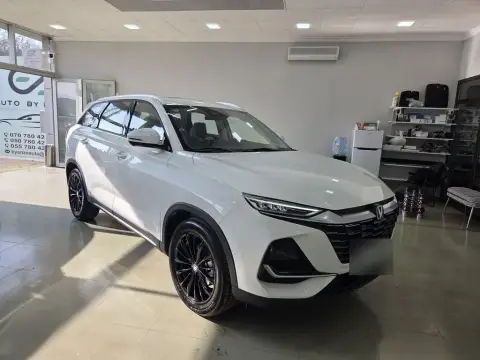 Changan CS 75 2025 — миниатюра 2
