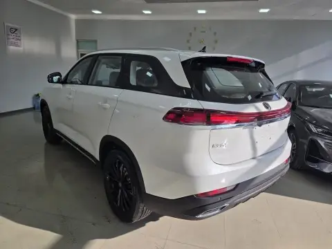 Changan CS 75 2025 — миниатюра 7