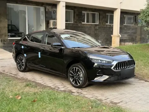 JAC J7 2026 — миниатюра 2
