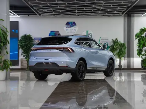 Forthing Friday REEV 2025 — миниатюра 2