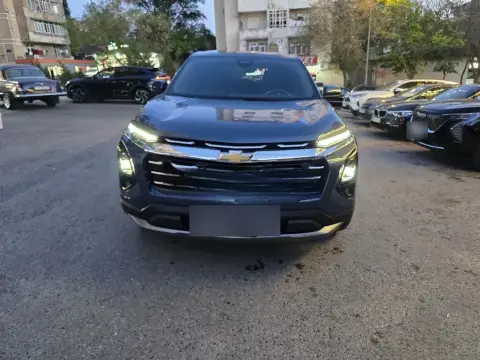 Chevrolet Equinox 2025 — миниатюра 1
