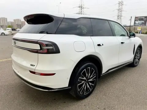 Changan Qiyuan Q07 2025 — миниатюра 6