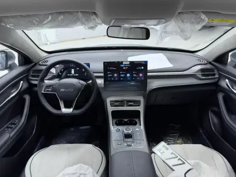 BYD Destroyer 05 2025 — миниатюра 3