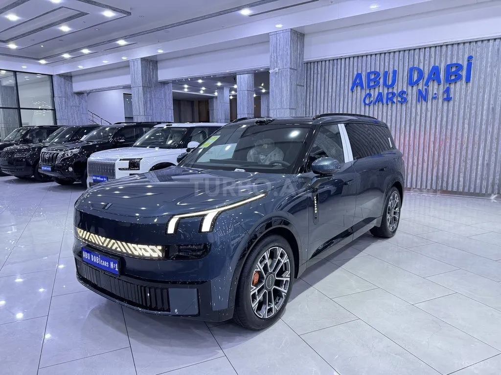 Lynk & Co 900 2025 — фото 1 из 10