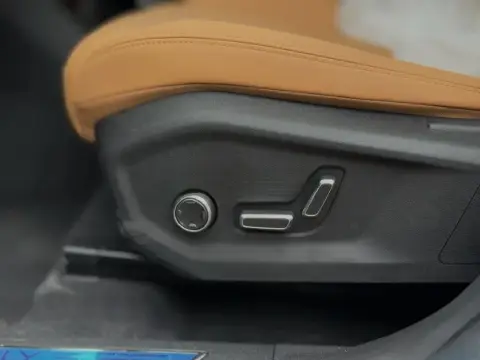 Geely Monjaro 2025 — миниатюра 10