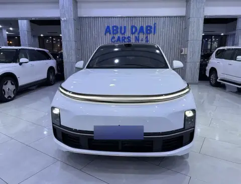 Li Auto L9 2025 — миниатюра 2