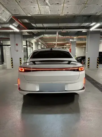 Changan Qiyuan A05 2025 — миниатюра 2