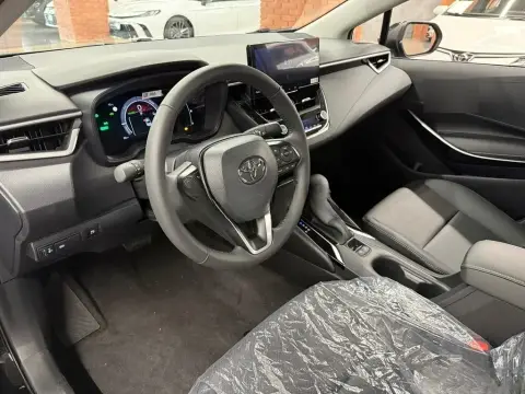 Toyota Corolla 2025 — миниатюра 6