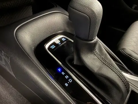 Toyota Corolla 2025 — миниатюра 8