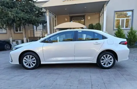 Toyota Corolla 2025 — миниатюра 4