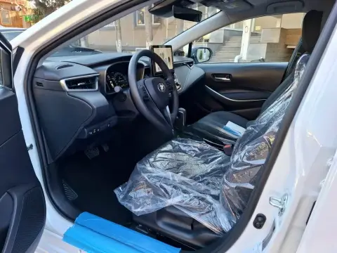 Toyota Corolla 2025 — миниатюра 9