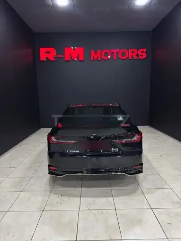 Toyota Camry 2025 — миниатюра 6
