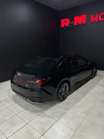 Toyota Camry 2025 — миниатюра 9