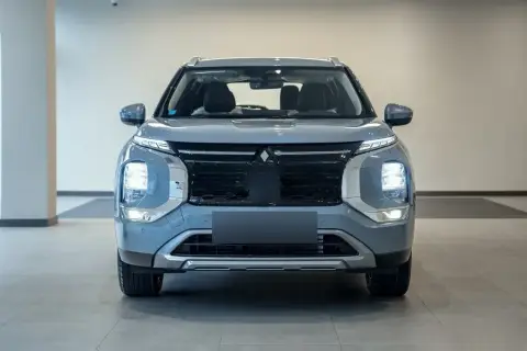 Mitsubishi Outlander 2026