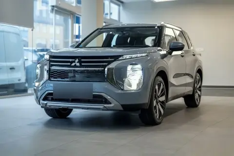 Mitsubishi Outlander 2026 — миниатюра 3