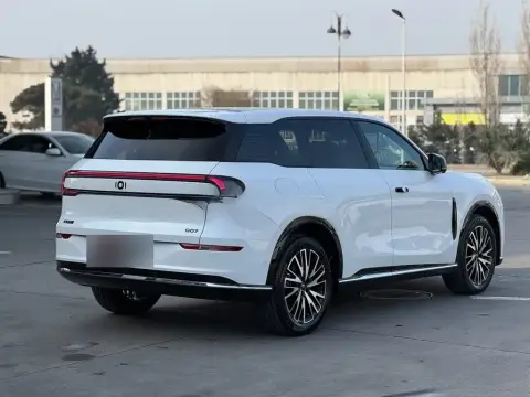 Changan Qiyuan Q07 2025 — миниатюра 2