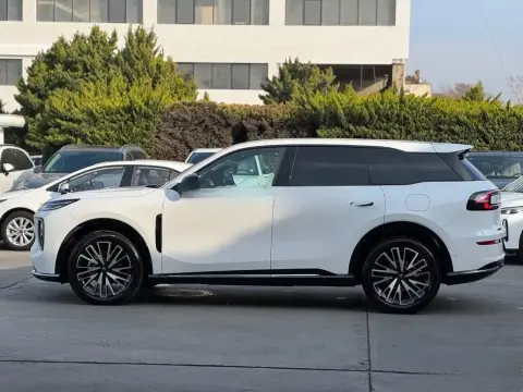 Changan Qiyuan Q07 2025 — миниатюра 7