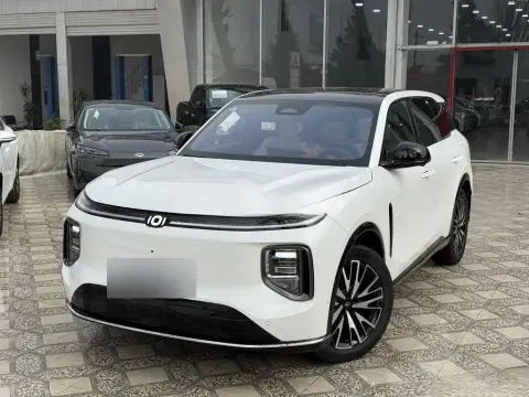Changan Qiyuan Q07 2025 — миниатюра 2