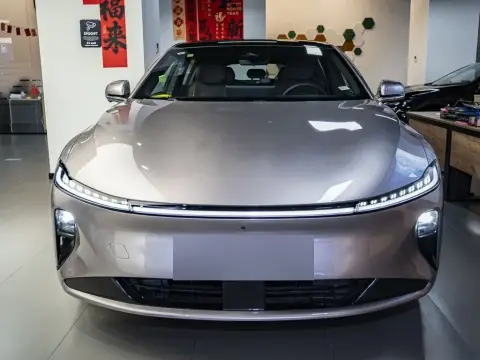 Changan Qiyuan A07 2025 — миниатюра 1