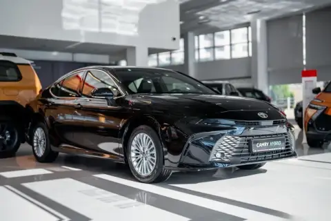 Toyota Camry 2026 — миниатюра 6