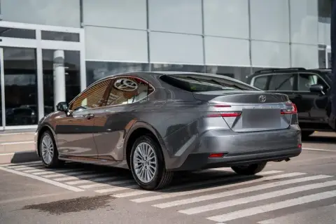 Toyota Camry 2026 — миниатюра 7
