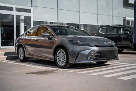Toyota Camry 2026 — миниатюра 8