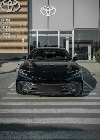 Toyota Camry 2026 — миниатюра 2