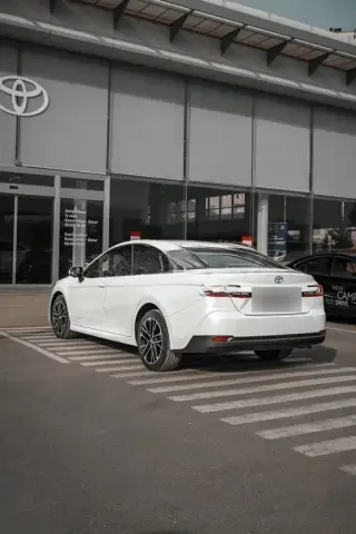 Toyota Camry 2026 — миниатюра 5