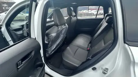 Toyota Corolla Cross 2025 — миниатюра 7