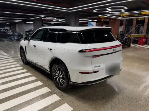 Changan Qiyuan Q07 2025 — миниатюра 5