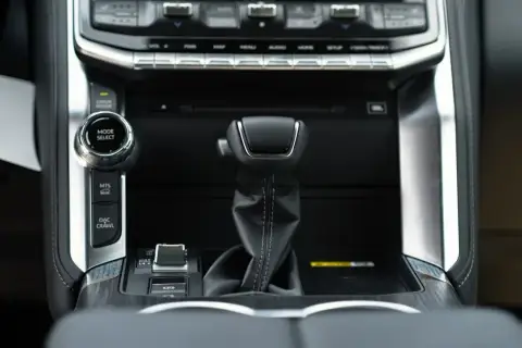 Toyota Land Cruiser 2026 — миниатюра 8