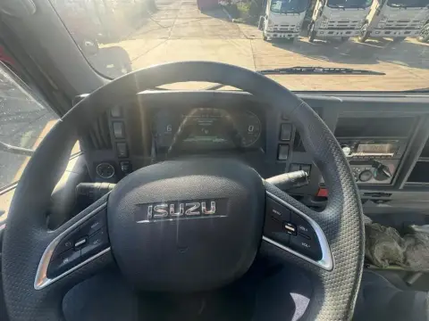 Isuzu NPR 2025 — миниатюра 8