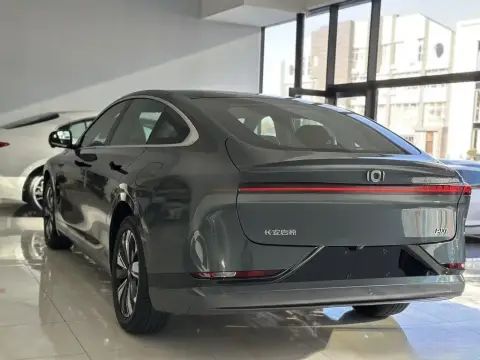 Changan Qiyuan A07 2025 — миниатюра 7