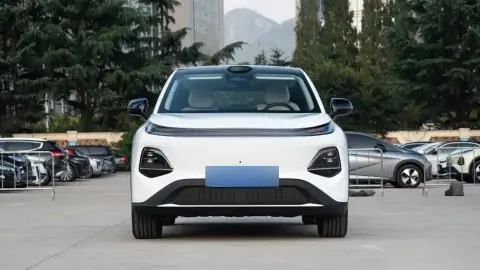 Changan Qiyuan Q05 2026 — миниатюра 2